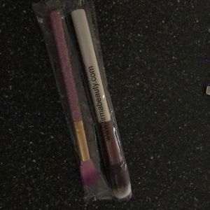 2 Beauty brushes Brand new